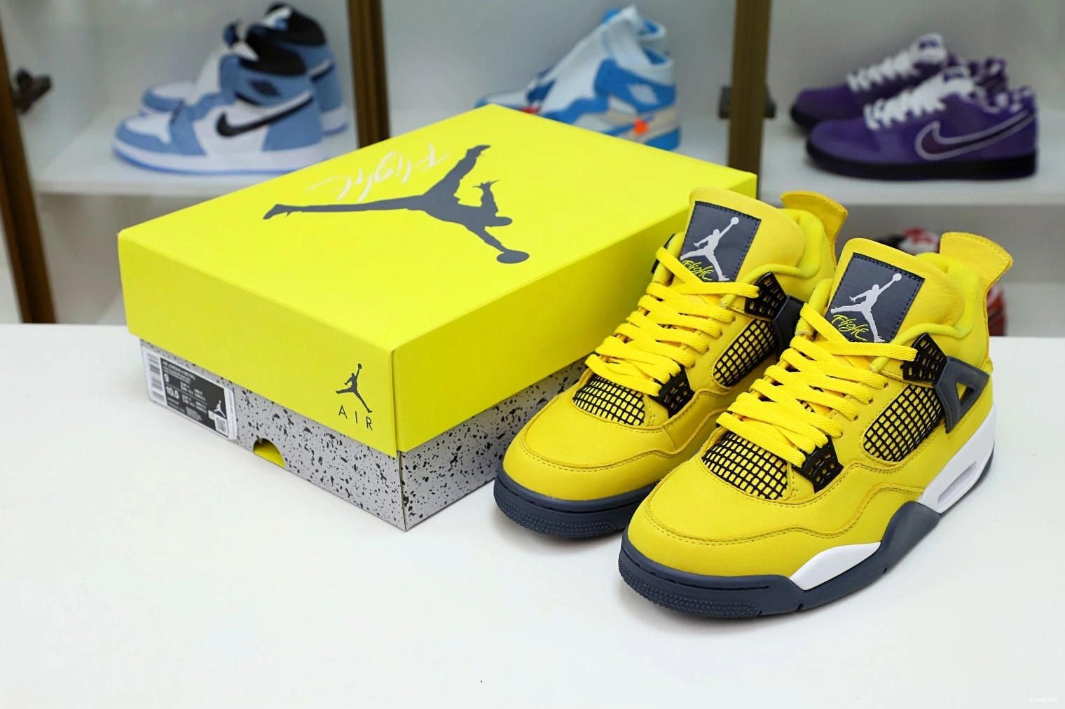 AIR 4 'LIGHTNING' 2021 AIR JORDAN RETRO JORDAN 0116